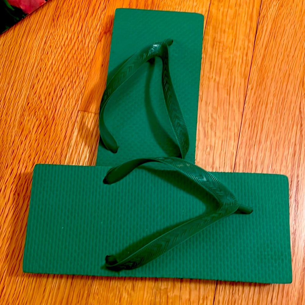 NBW GREEN RUBBER FLIP FLOPS - Picture 8 of 10